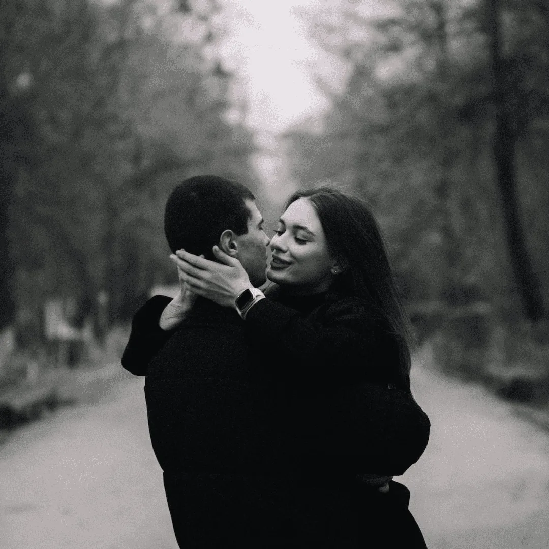 4 Signs You're Chasing Love Instead of Seeking It.